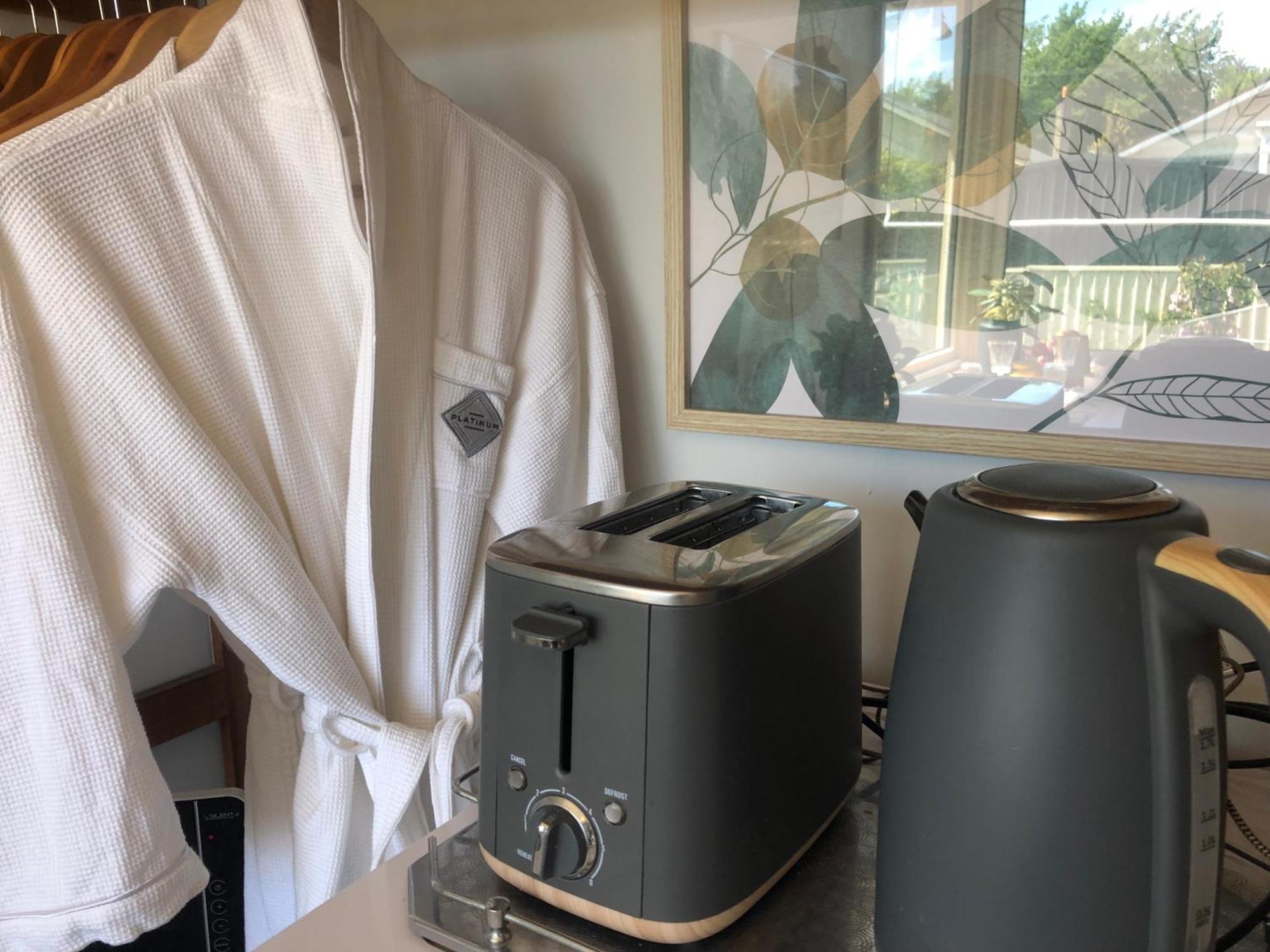 Lovely Budget Vegan Homestay Launceston Eksteriør billede
