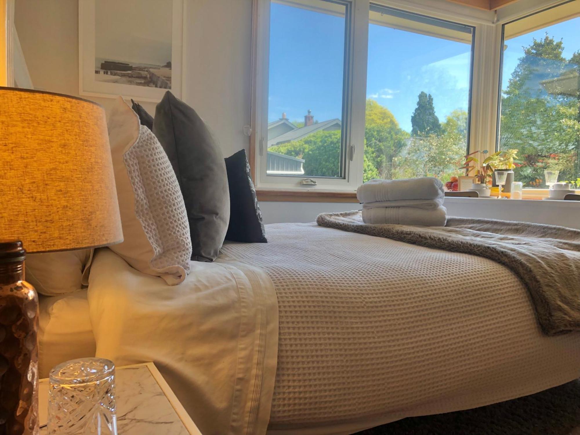 Lovely Budget Vegan Homestay Launceston Eksteriør billede
